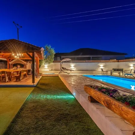 Appartement Luka Peka