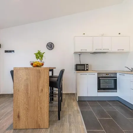 Apartment Luka Peka Vrana (Zadar)