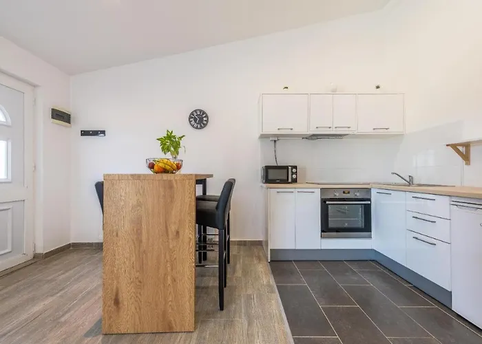 Lägenhet Luka Peka Vrana (Zadar)