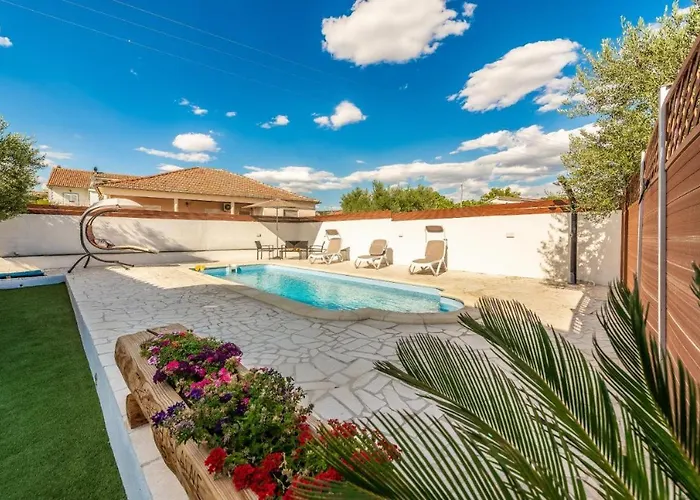 Lägenhet Luka Peka *